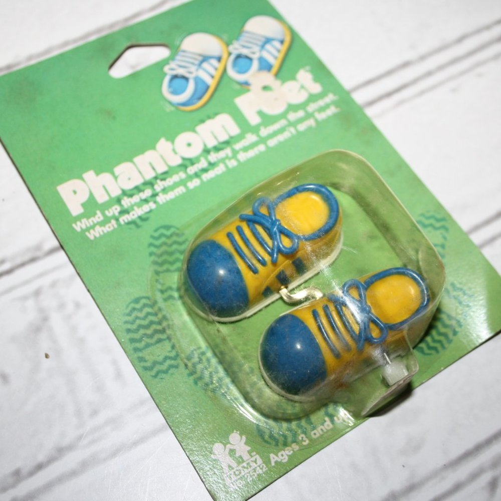 👻 TOMY PHANTOM FEET · 1980 · NIP 🕹️